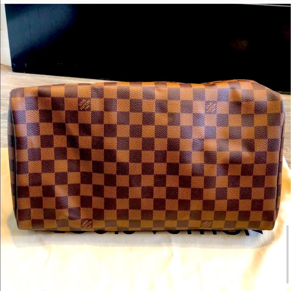 Authentic lv speedy 35